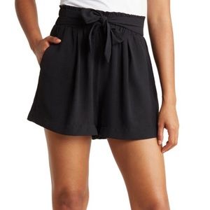 Laundry by Shelli Segal
Elastic Waist Shorts